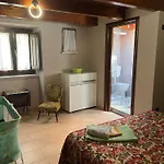 Cd Romanello לינה וארוחת בוקר בארלטה