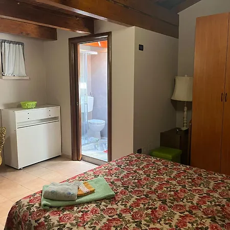Bed & Breakfast Cd Romanello *